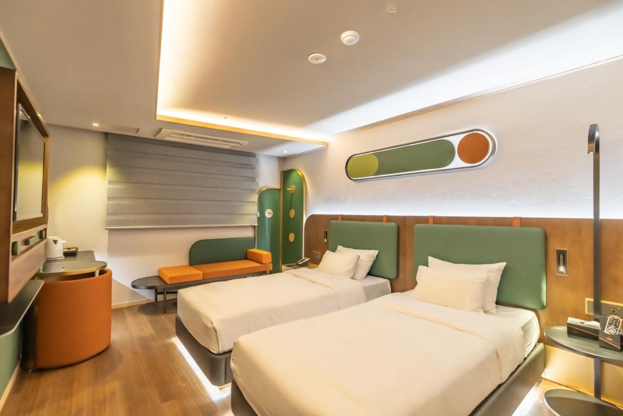 L&L Central Hotel Jeju Dış mekan fotoğraf